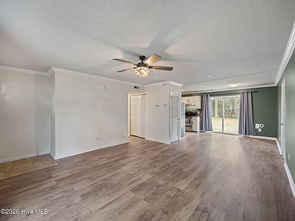 5th image of 625 Shadowridge Road