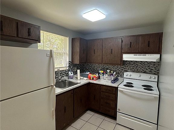 3rd image of 2181 W Austin Dr