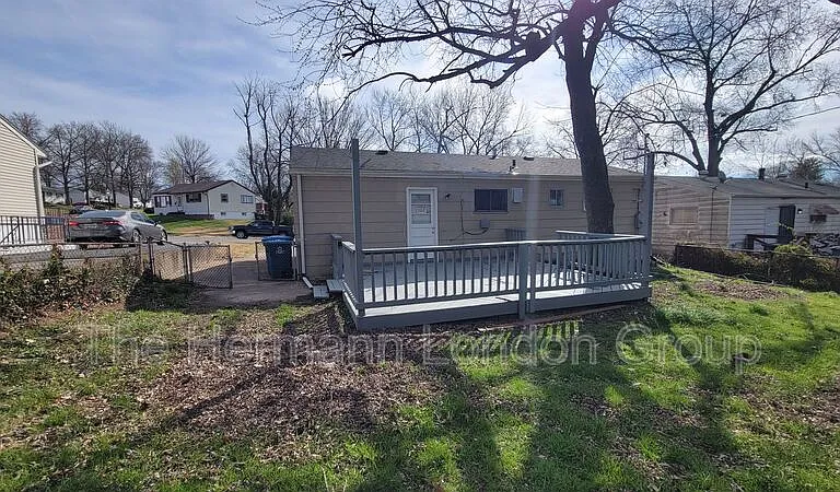 227 Meadowcrest Dr — Photo 11