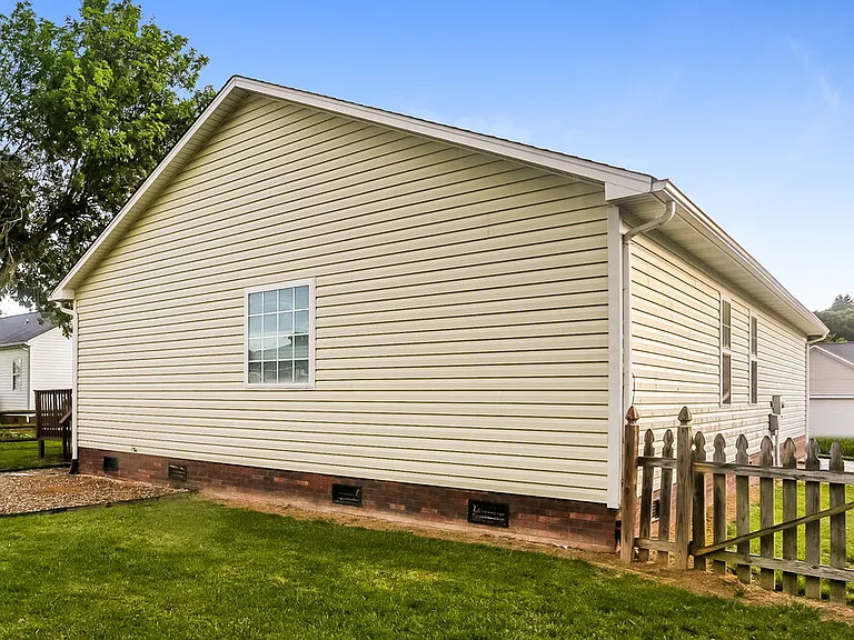1243 Piney Church Rd — Photo 15