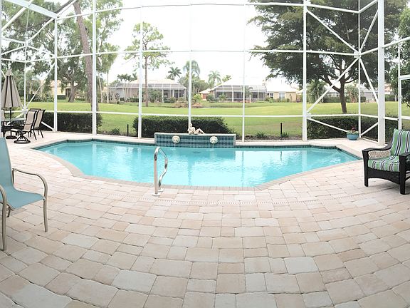 Panorama of Pool & Lanai