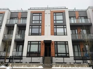 2 Steckley House Ln #924, Richmond Hill, ON L4S 0N4