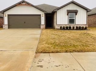 1701 Maroon Dr, El Reno, OK 73036