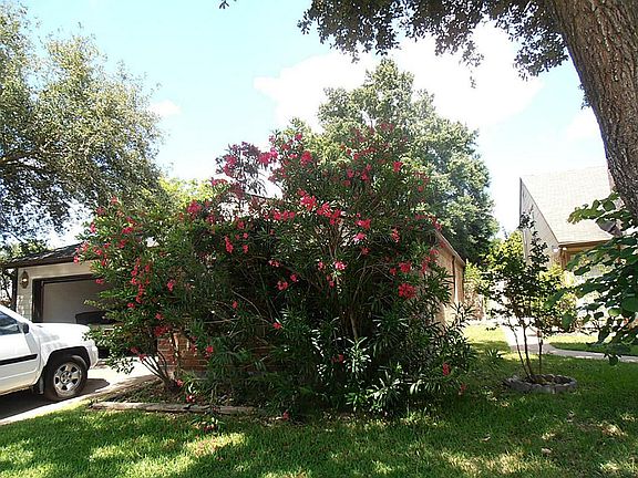 3rd image of 9107 Ketchwood Dr