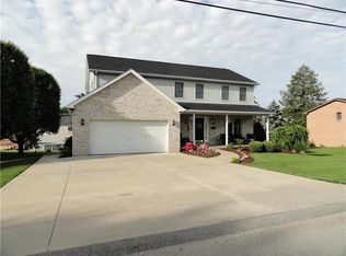 920 Grant Ave, Irwin, PA 15642