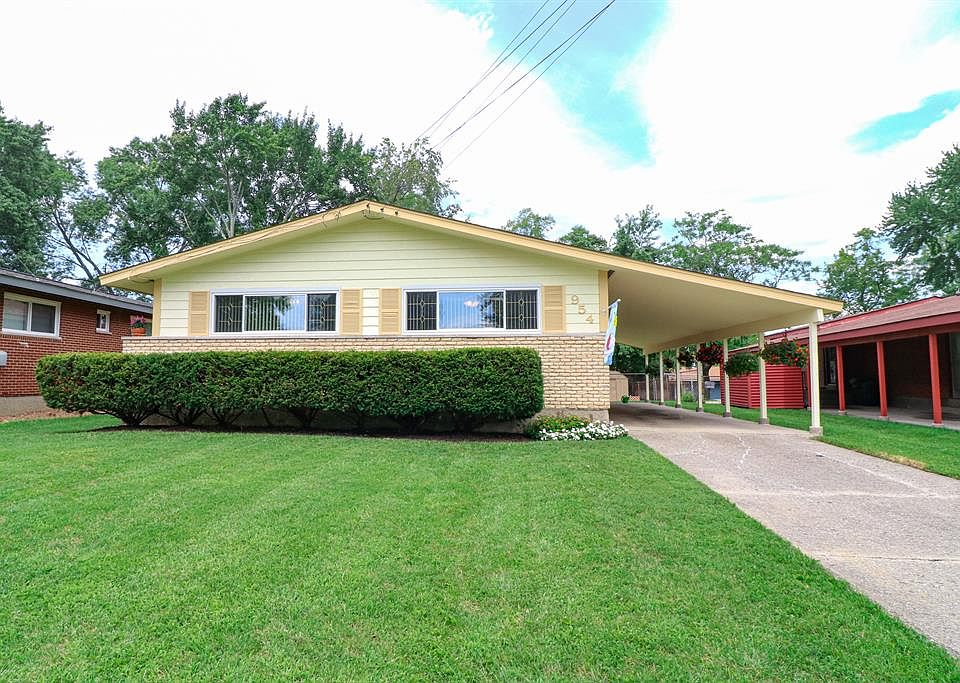 1st image of 954 Vacationland Dr