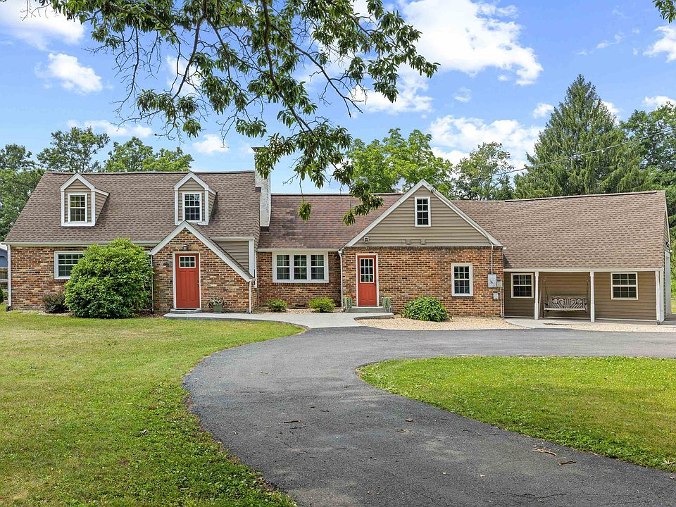 1st image of 2645 Lyndhurst Rd
