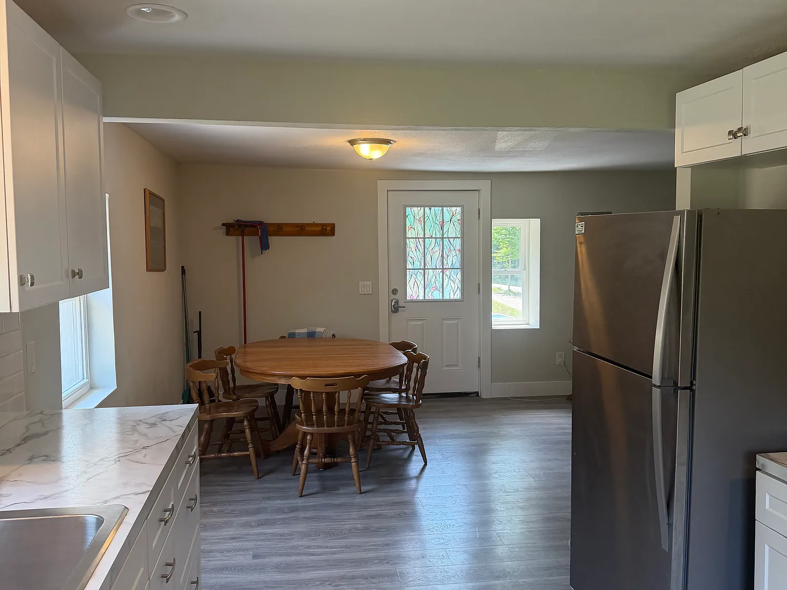 3 bed, 1500 sqft, $2,200 — Photo 4