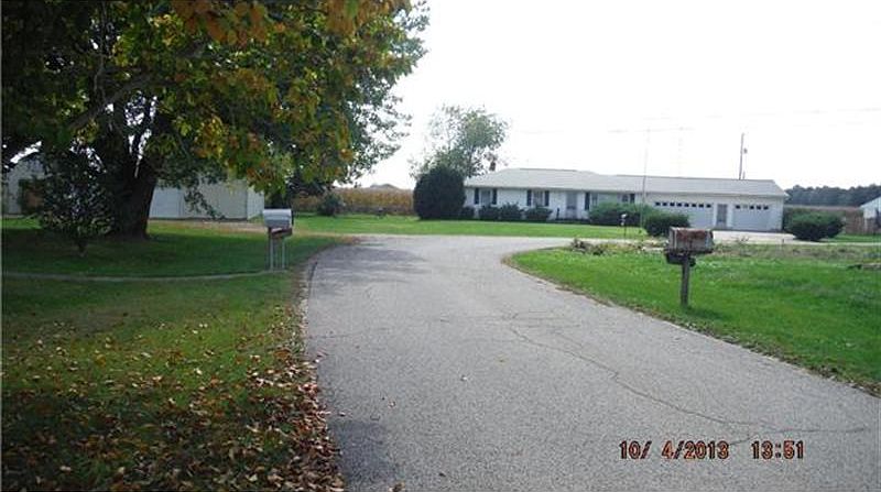 1st image of 33 Clark Dr