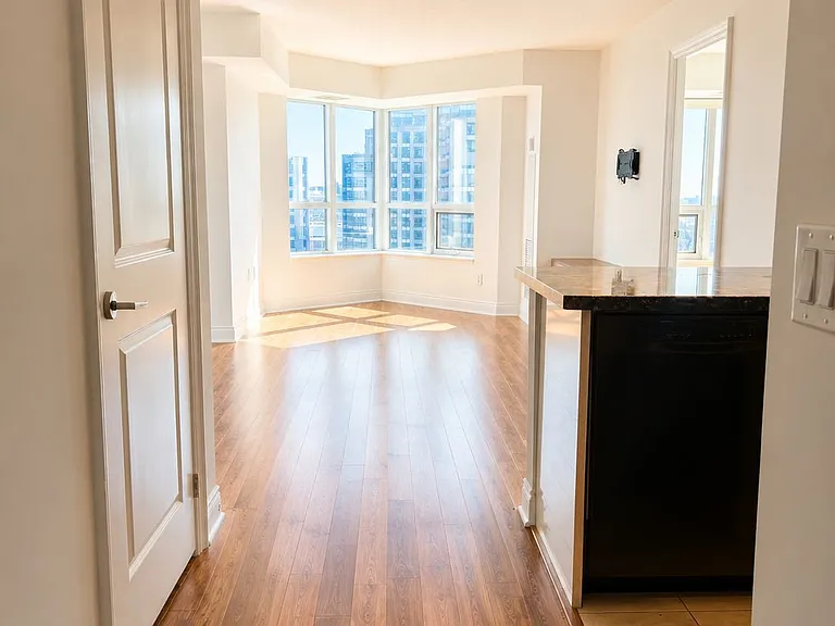 500 Doris Ave #2023 — Photo 15