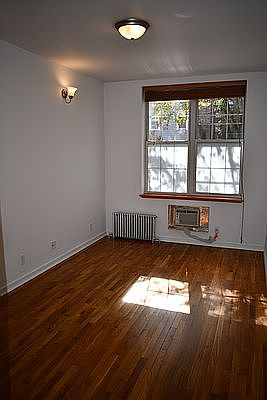 2nd image of 222 Eckford St APT 1F