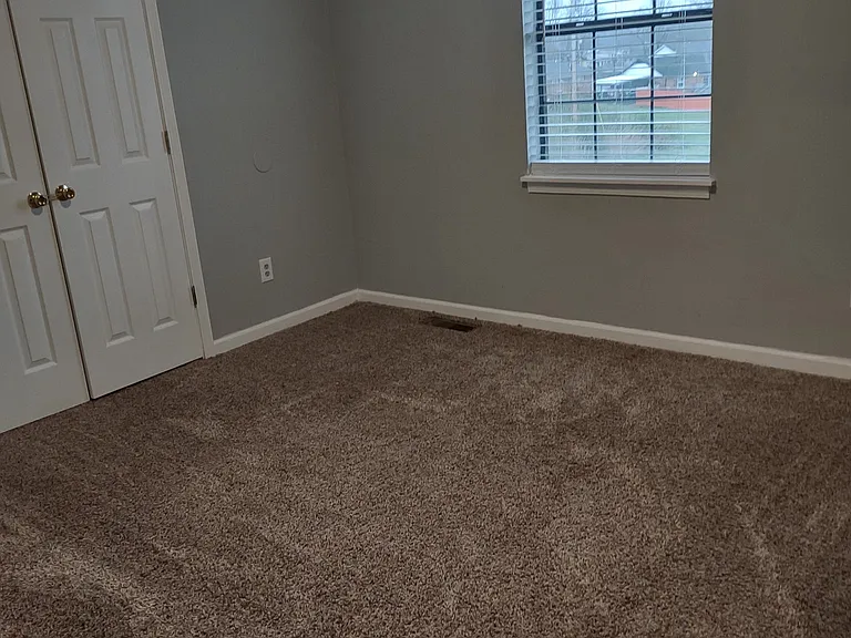 414 Western Green Ave #D — Photo 7
