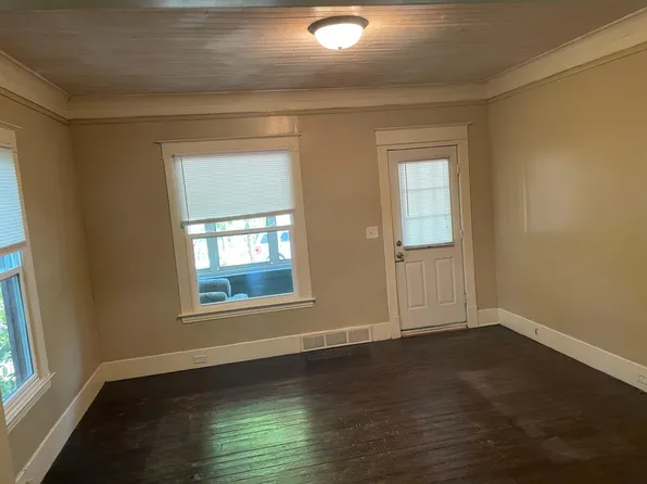 1108 Baxter St SE, Grand Rapids, MI 49506