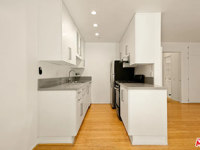 2311 4th St #114 — Photo 8