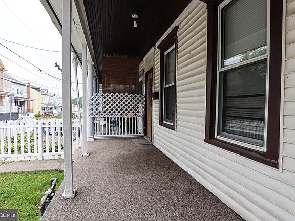 3rd image of 511 Harrison St