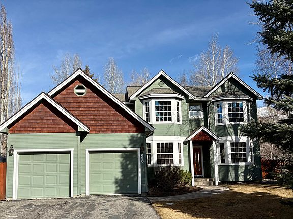 3rd image of 630 Deerfield Dr
