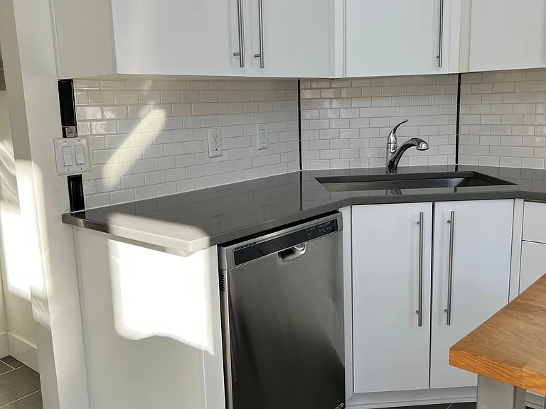 1031 W Soho Dr — Photo 13