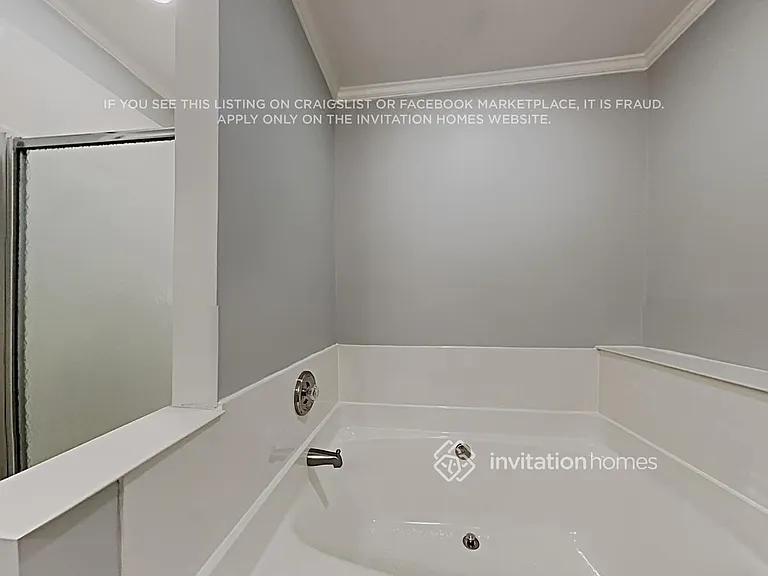 4091 Woodbury Ter NW — Photo 11