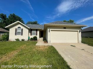 305 Arrowhead Rd, Willard, MO 65781