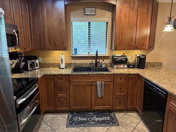 5th image of 1644 Mountain View Ct