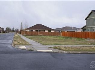 1 NW Elm Ave, Redmond, OR 97756