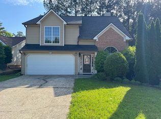 2080 Racquet Club Cir, Lawrenceville, GA 30043