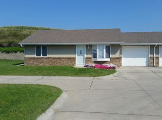 100 Pecan Ln, Minden, IA 51553