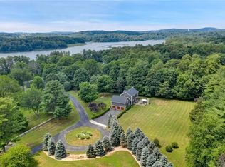 3 Two Penny Ln, Katonah, NY 10536