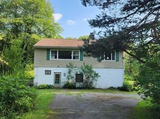 9905 Taylor May Rd, Chagrin Falls, OH 44023
