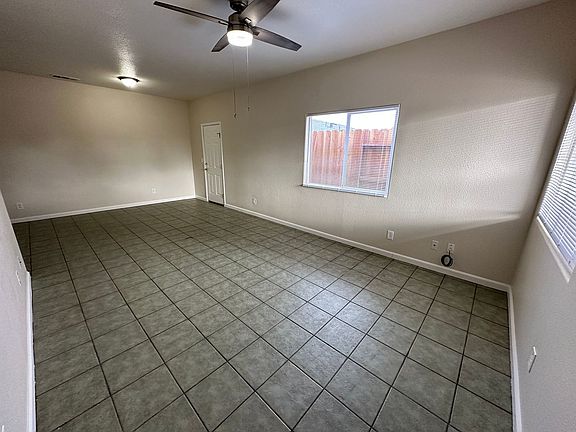 3rd image of 3849 Kentucky Ave