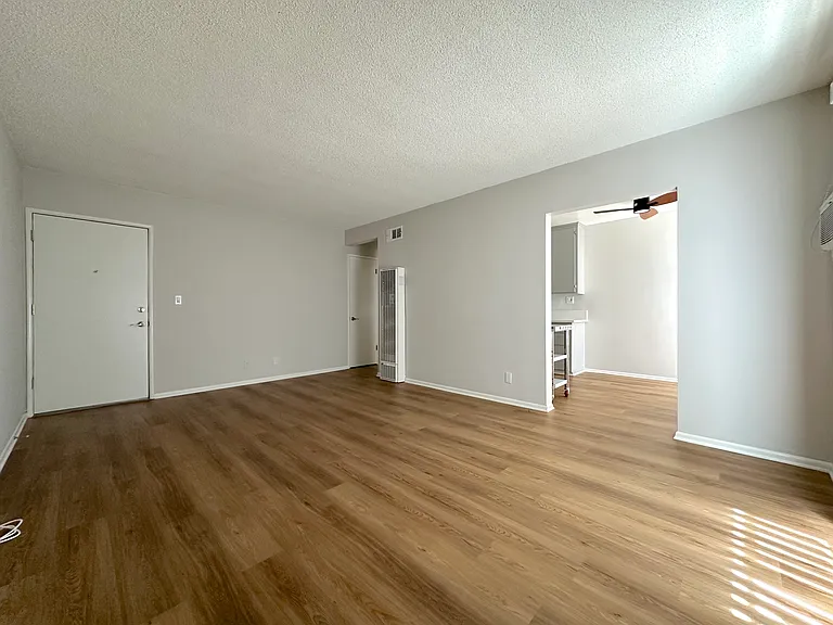 4307 Cedros Ave #4311-1 — Photo 12