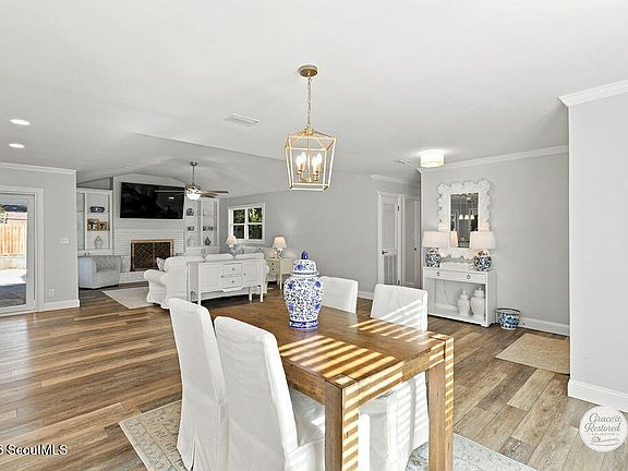4th image of 502 Old Mission Rd