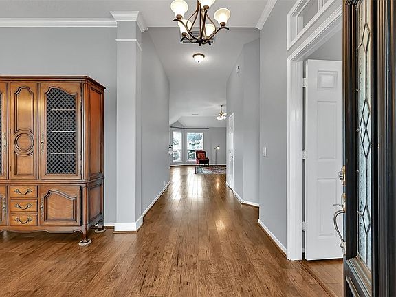3rd image of 11907 Canyon Timbers Dr