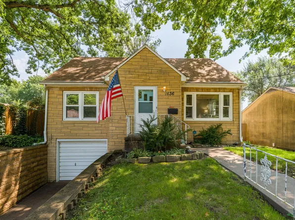 1636 32nd St, Moline, IL 61265