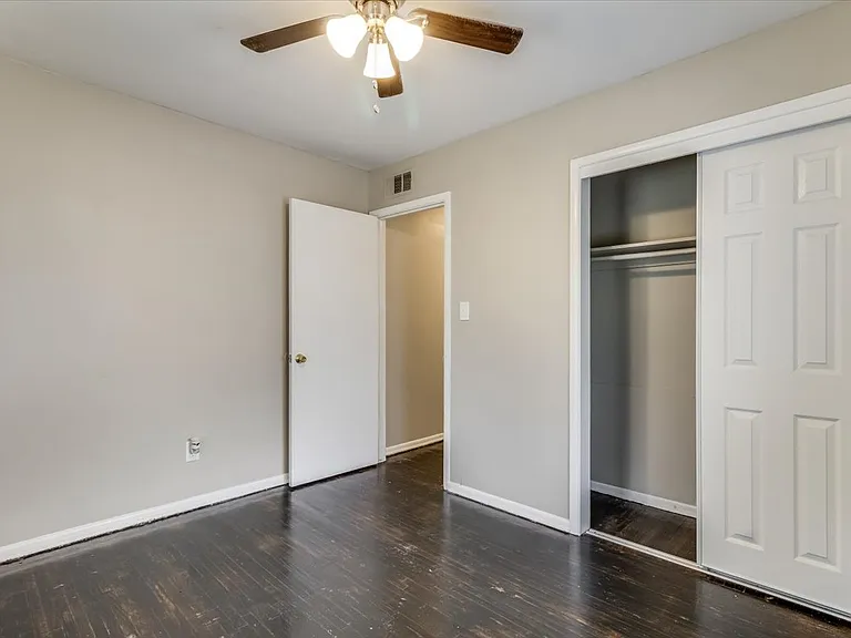 4551 S Walnut Ave — Photo 13