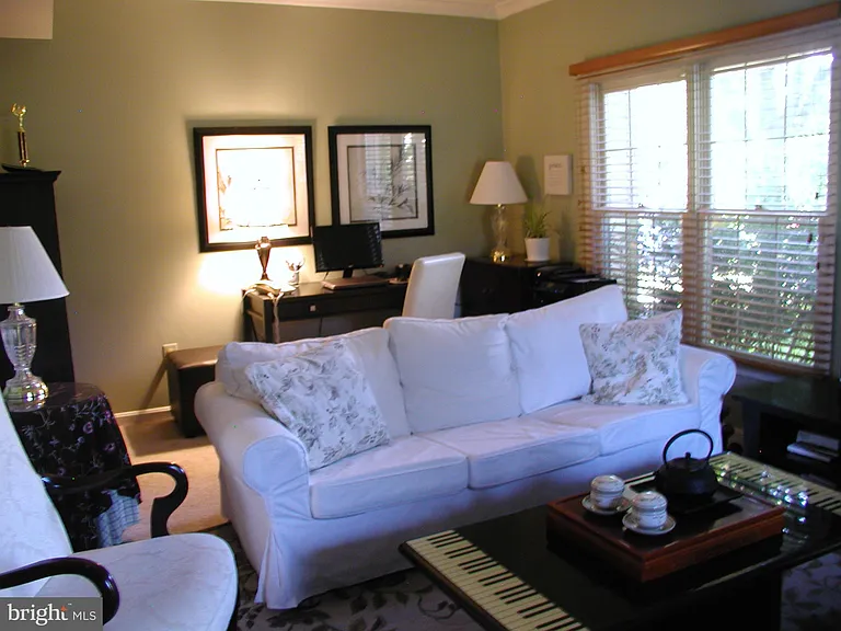 8686 Manahan Dr — Photo 3