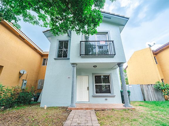 3rd image of 845 SW 6th Court