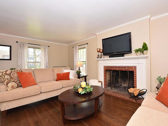 5th image of 4363 N Marlborough Dr