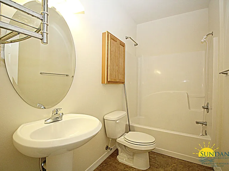 1549 Bentley Cir — Photo 13