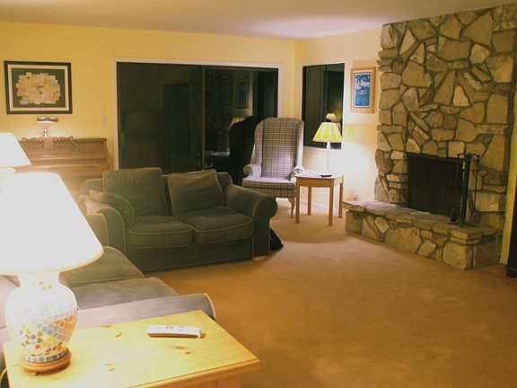  Living Room (Downstairs)