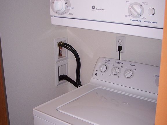 full size wash/dryer