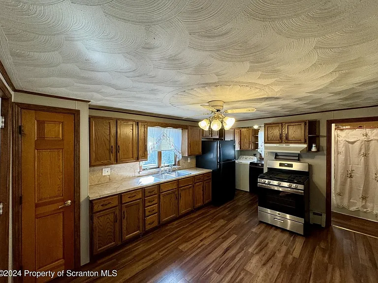 804 Beech St — Photo 5
