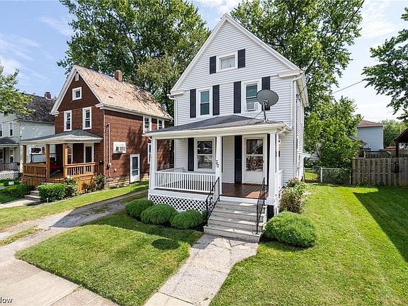 2nd image of 712 Foster Ave
