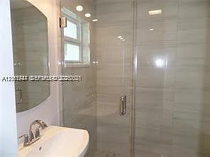 3 bed, 2.0 bath, 1250 sqft, $3,500 — Photo 1