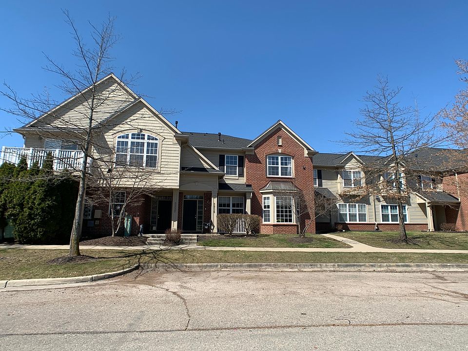 1st image of 3930 Elizabeth Ave #203