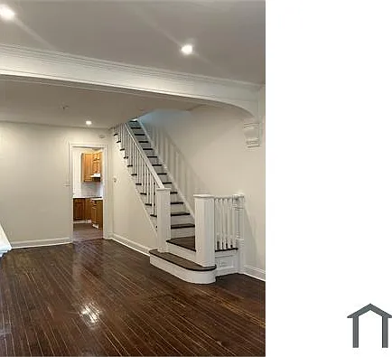 3 bed, 1250 sqft, $2,950 — Photo 2