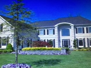 10 Hialeah Ct, Tinton Falls, NJ 07724