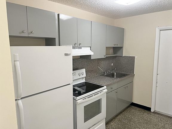 5th image of 11481 SW 214th St #11483