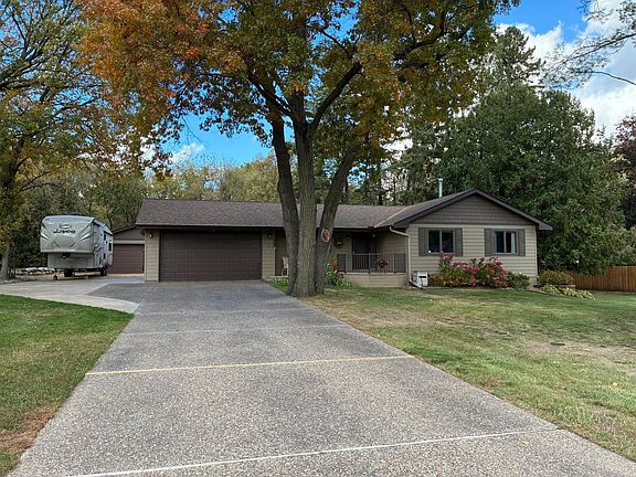5th image of 5612 261st St