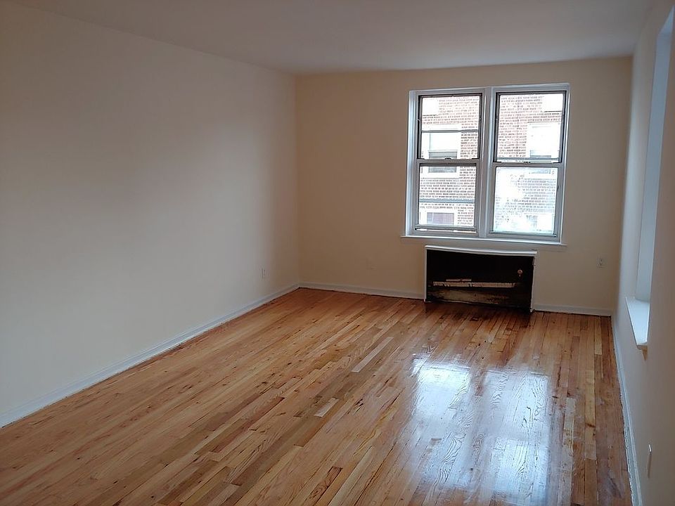 1st image of 3325 76th St APT 6F